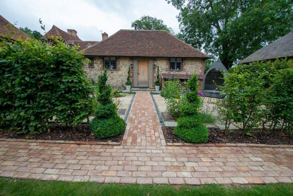 Weaver'S Cottage Smarden Exterior photo